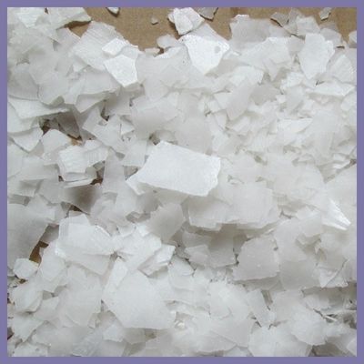 الورق الصلب هيدروكسيد الصوديوم NaOH والسلولوزة الخضراء 25kg / كيس CAS 1310-73-2